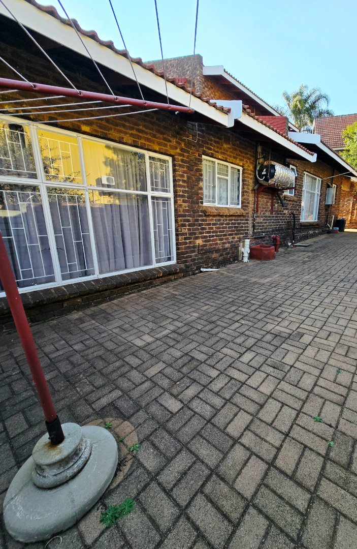 4 Bedroom Property for Sale in Wilkoppies North West
